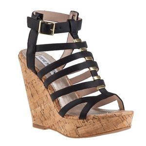 Steve Madden Indyanna Black Wedges